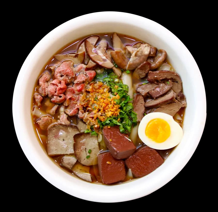 Kuay Jab (rolled noodle soup)